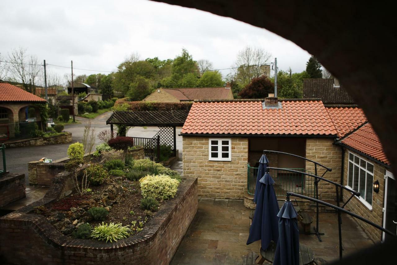 Cresswell Arms Hotel Malton Exterior photo